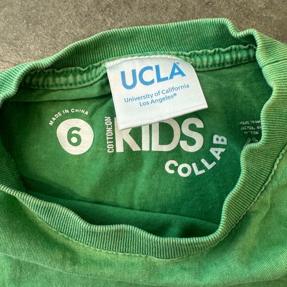 Vintage Y2K UCLA Bruins Short Sleeve Graphic Tee Youth Kids 6 Green Blue - Picture 3 of 5
